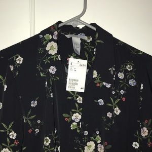 H&M Flower Blouse Size 6 with tags